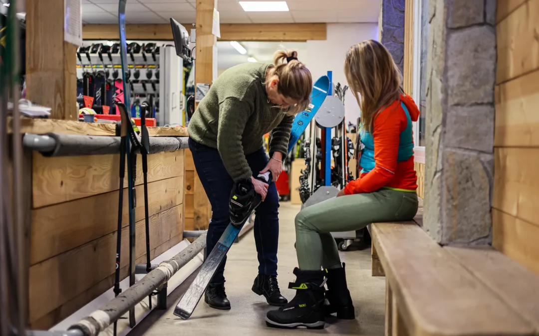 Skis adultes à Gérardmer : comment choisir le modèle idéal pour vos sorties ?